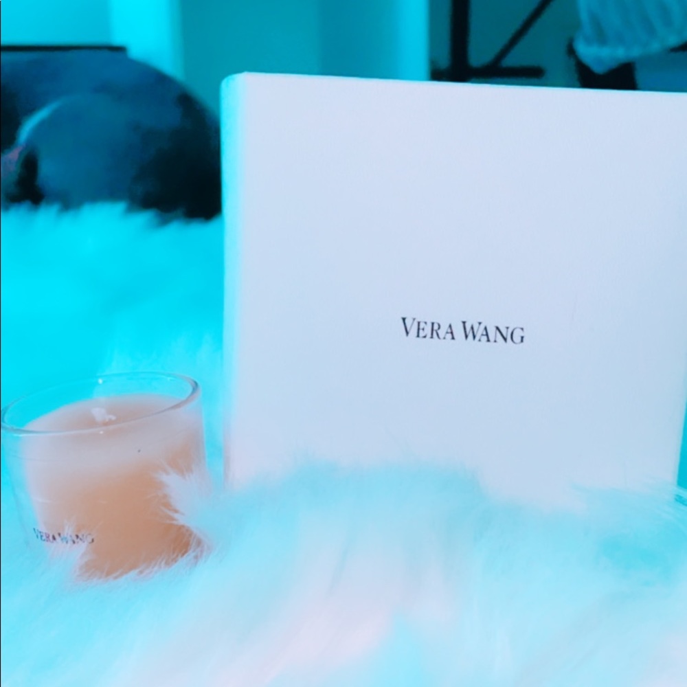 Vera Wang Candle